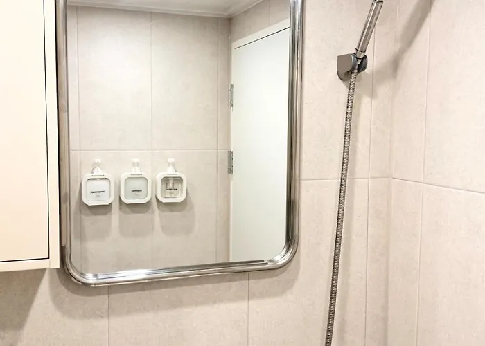 3-minute Walk To Seowon Station, 2 Rooms, 10 Minutes To Sillim Station, 25 Minutes To Hongik Station & Gangnam Station, 30 Minutes To Yongsan Station