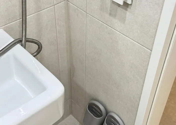 3-minute Walk To Seowon Station, 2 Rooms, 10 Minutes To Sillim Station, 25 Minutes To Hongik Station & Gangnam Station, 30 Minutes To Yongsan Station アパート *