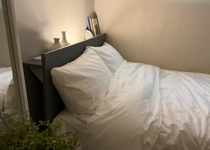 アパート 3-minute Walk To Seowon Station, 2 Rooms, 10 Minutes To Sillim Station, 25 Minutes To Hongik Station & Gangnam Station, 30 Minutes To Yongsan Station ソウル特別市