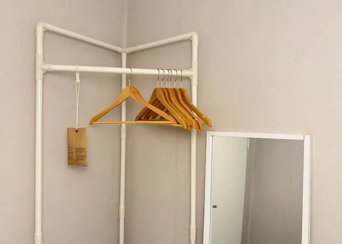 アパート 3-minute Walk To Seowon Station, 2 Rooms, 10 Minutes To Sillim Station, 25 Minutes To Hongik Station & Gangnam Station, 30 Minutes To Yongsan Station