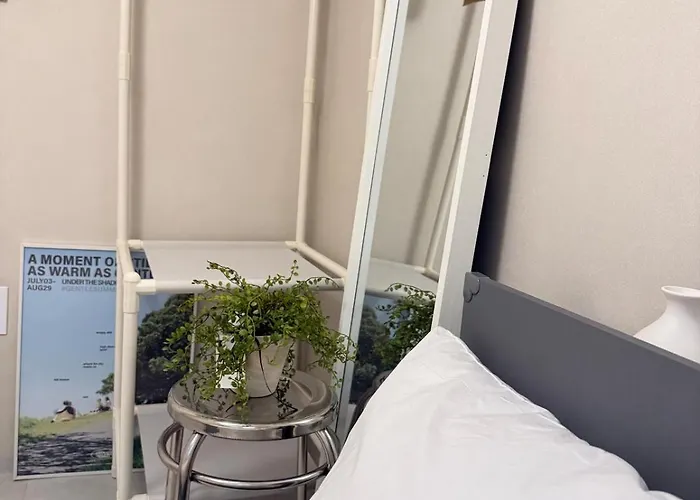 アパート 3-minute Walk To Seowon Station, 2 Rooms, 10 Minutes To Sillim Station, 25 Minutes To Hongik Station & Gangnam Station, 30 Minutes To Yongsan Station