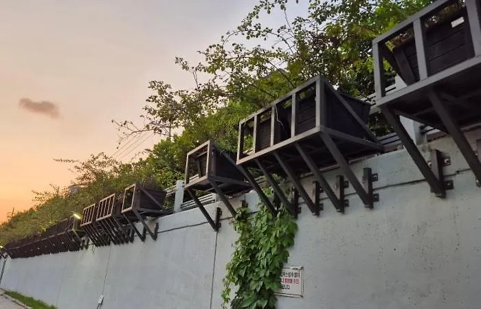 3-minute Walk To Seowon Station, 2 Rooms, 10 Minutes To Sillim Station, 25 Minutes To Hongik Station & Gangnam Station, 30 Minutes To Yongsan Station アパート *